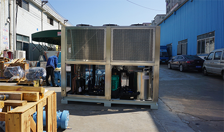 首次安裝冷水機(jī)需要注意什么？安裝工業(yè)冷水機(jī)注意事項(xiàng)有哪些？